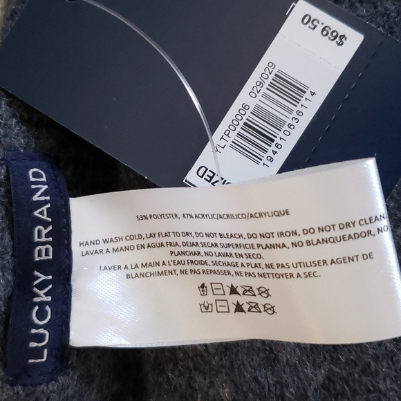 LUCKY BRAND GREY SCARF WITH FRINGE - Picture 2 of 3